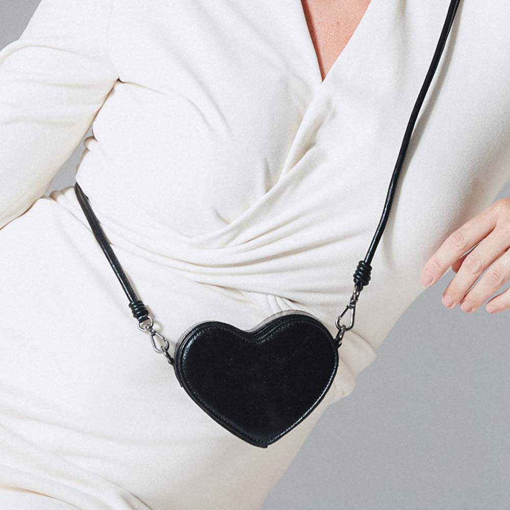 Bolsa Micro Coração Lovers Preto