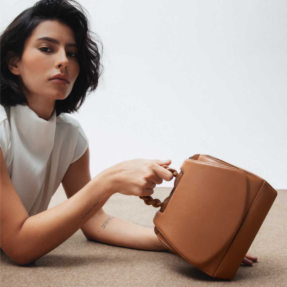 Mini Bolsa Paseo Clássicos Caramelo