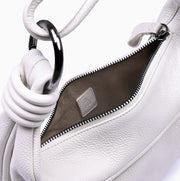 Bolsa de couro feminina Off White estilo Hobo, marca Soleah, aberta mostrando o interior