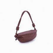 Bolsa de couro feminina Marrom estilo pochete, marca Soleah, posição da bolsa lateral com alça ajustável