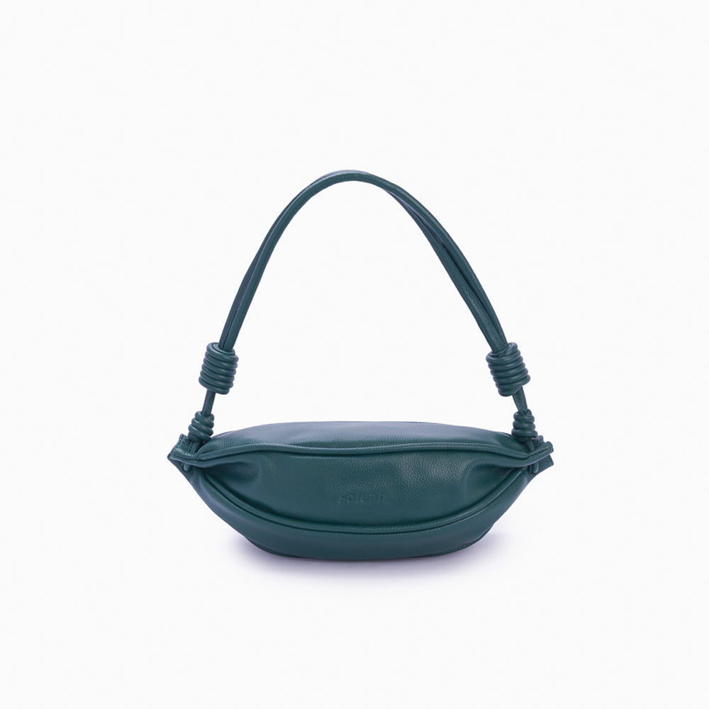 Bolsa de couro feminina Verde estilo pochete, marca Soleah, posição da bolsa de costas com alça ajustável