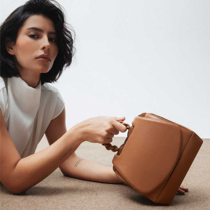 Mini Bolsa Paseo Clássicos Caramelo