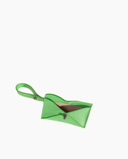 CHAVEIRO CHARM ENVELOPE VERDE GRASS | Soleah