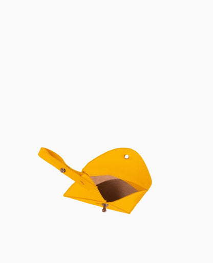CHAVEIRO CHARM ENVELOPE AMARELO PARADISE | Soleah