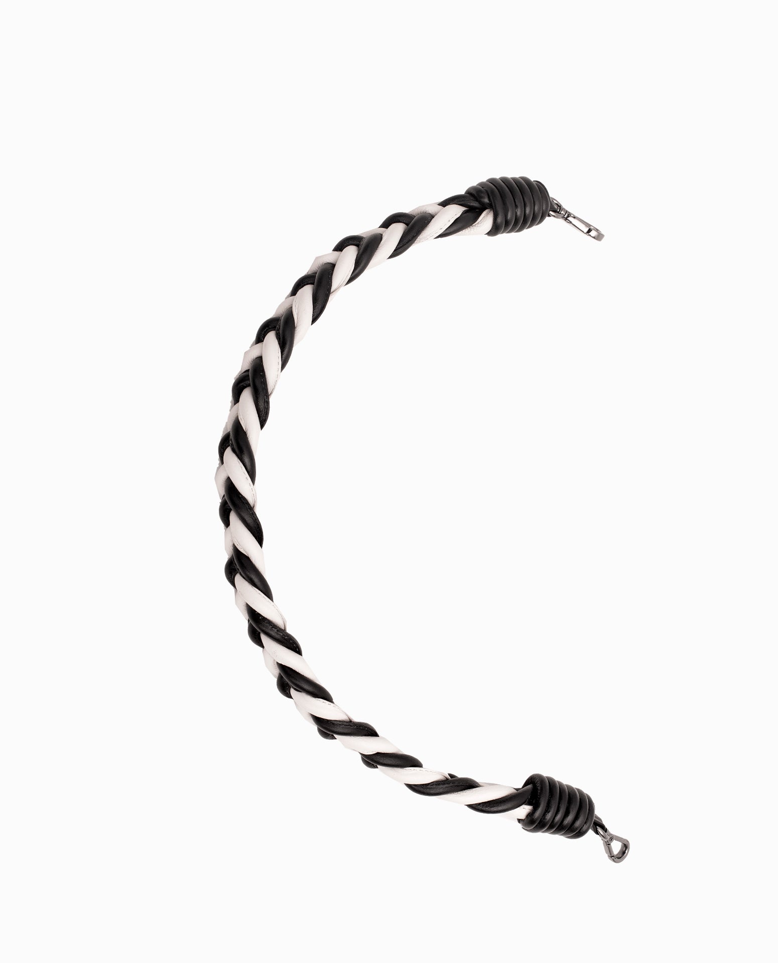 ALÇA TRANÇADA CADÍZ PRETA COM OFF WHITE | Soleah